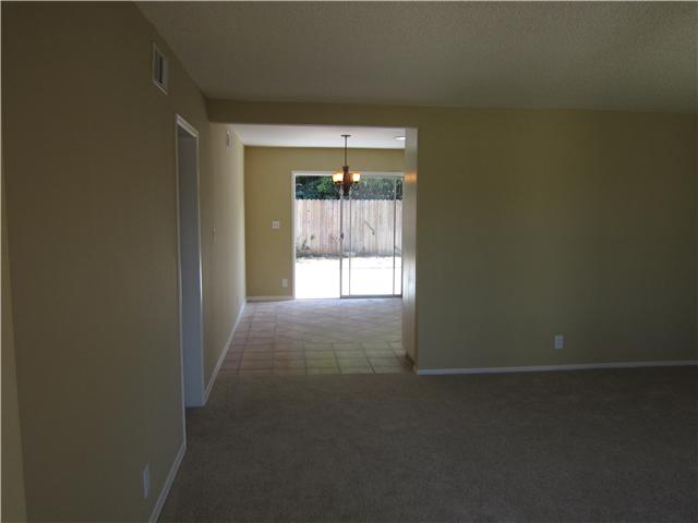 3251 Roberta Ln, Oceanside, CA 92054 photo 2