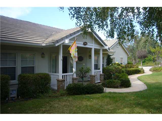 1741 Premier St, Fallbrook, CA 92028 photo 1