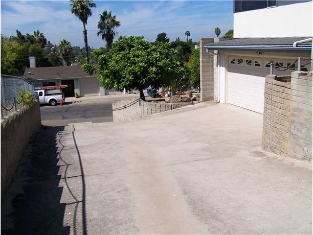 4581 Miramonte St, La Mesa, CA 91941 photo 3