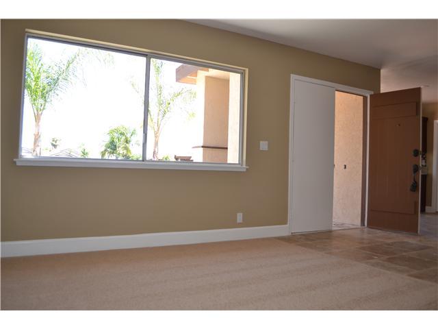 626 Carillo Cir, Oceanside, CA 92057 photo 2