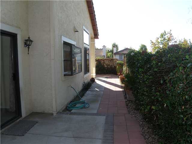 8605 Paseo Ladera Rd, Santee, CA 92071 photo 22