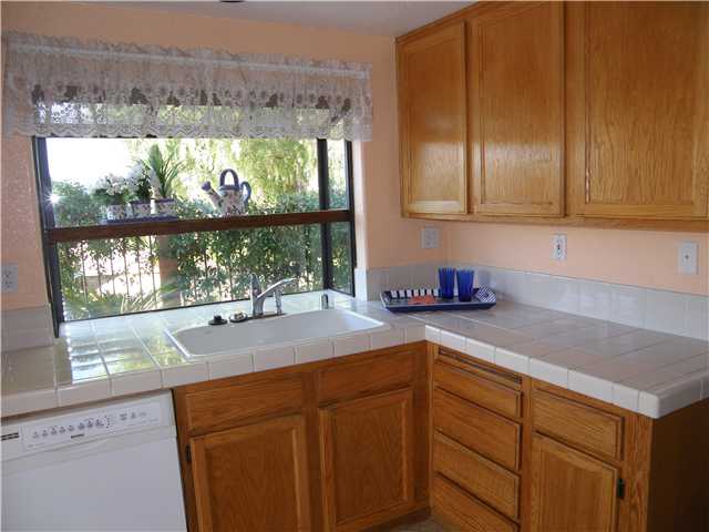 8605 Paseo Ladera Rd, Santee, CA 92071 photo 3