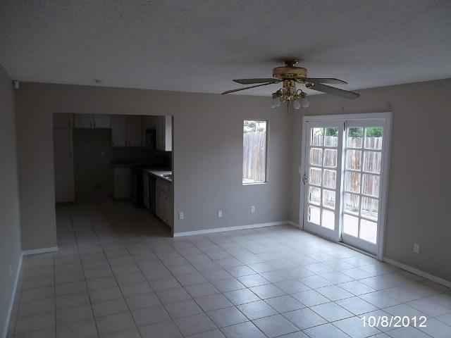 4416 Maple Dr, Oceanside, CA 92056 photo 3