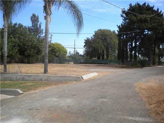 1027 Sunset Dr, Vista, CA 92081 photo 21