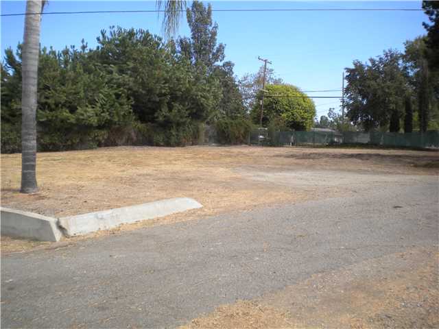 1027 Sunset Dr, Vista, CA 92081 photo 16