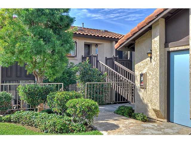 122 S Jayton Ln, Encinitas, CA 92024 photo 2