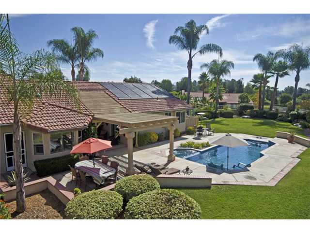 1641 Baltimore Pl, Escondido, CA 92025 photo 3
