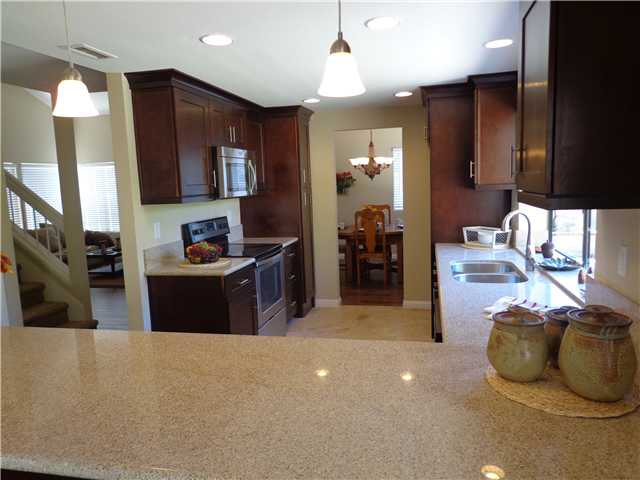14282 Woodcreek Rd, Poway, CA 92064 photo 4