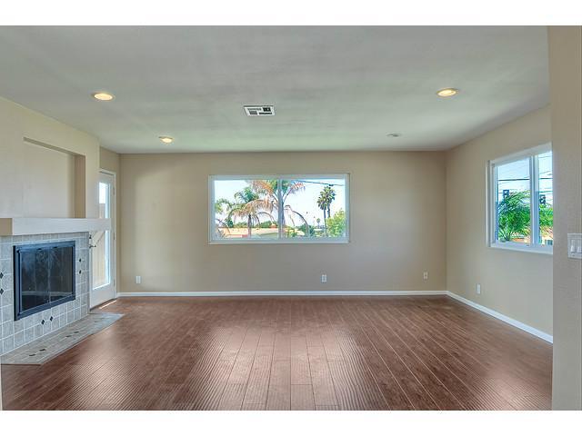 498 E Naples St, Chula Vista, CA 91911 photo 5