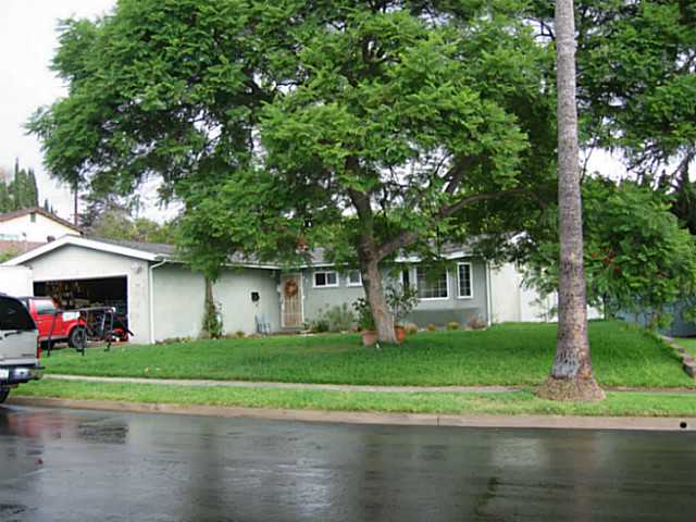 5945 Bob St, La Mesa, CA 91942 photo 2