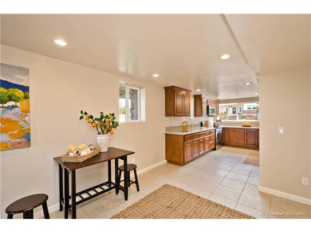 647 Rudd Rd, Vista, CA 92084 photo 11