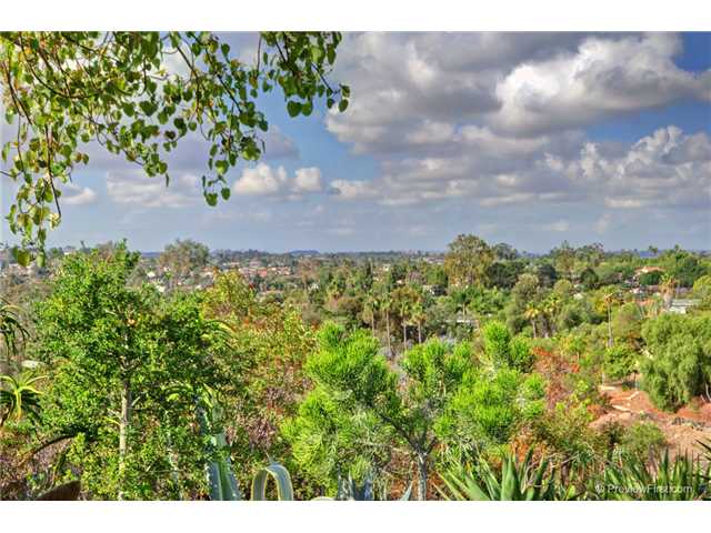 647 Rudd Rd, Vista, CA 92084 photo 7