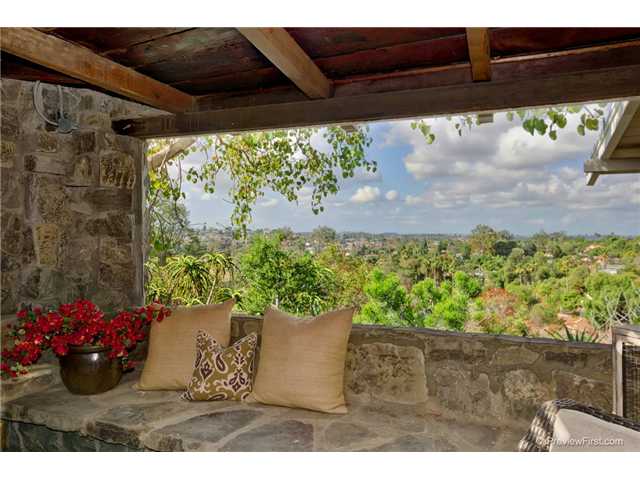 647 Rudd Rd, Vista, CA 92084 photo 6