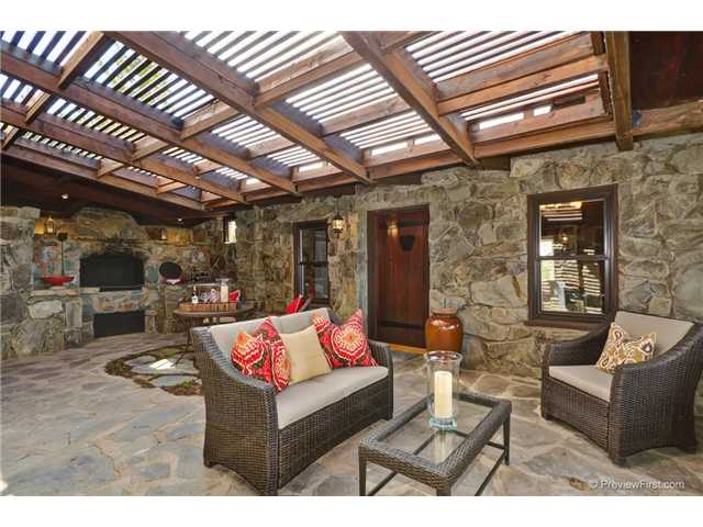 647 Rudd Rd, Vista, CA 92084 photo 5