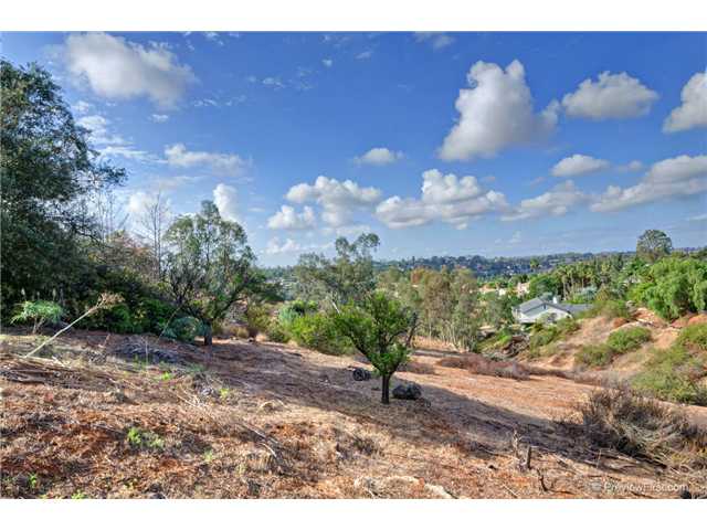647 Rudd Rd, Vista, CA 92084 photo 22