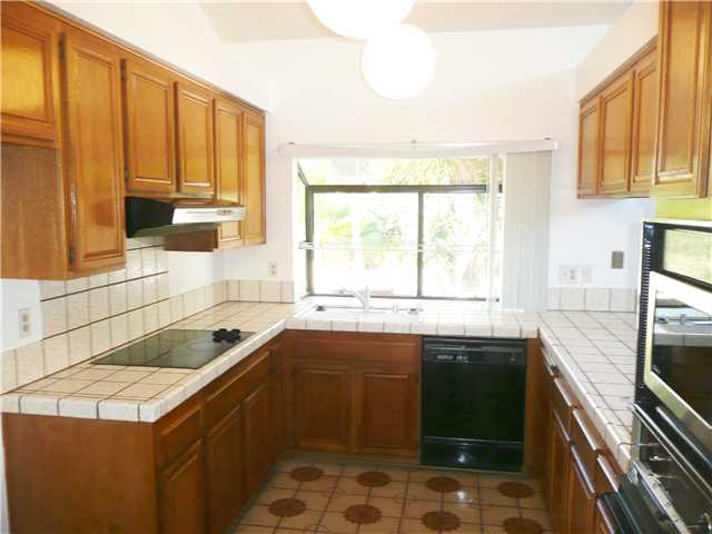 1344 Knoll Dr, Oceanside, CA 92054 photo 12