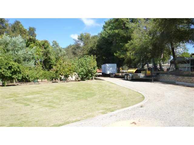 715 Convertible Ln, Fallbrook, CA 92028 photo 4