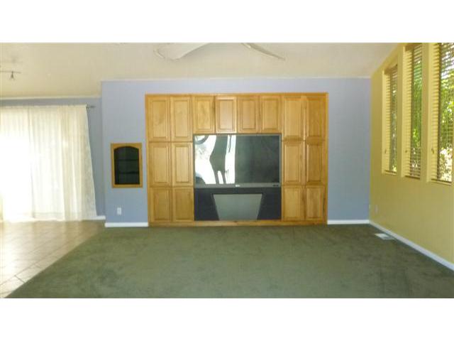 715 Convertible Ln, Fallbrook, CA 92028 photo 8