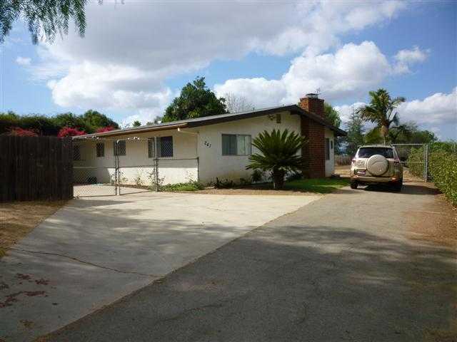 241 S Stage Coach Ln, Fallbrook, CA 92028 photo 1