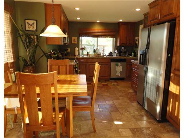 1070 Glen Arbor Dr, Encinitas, CA 92024 photo 1