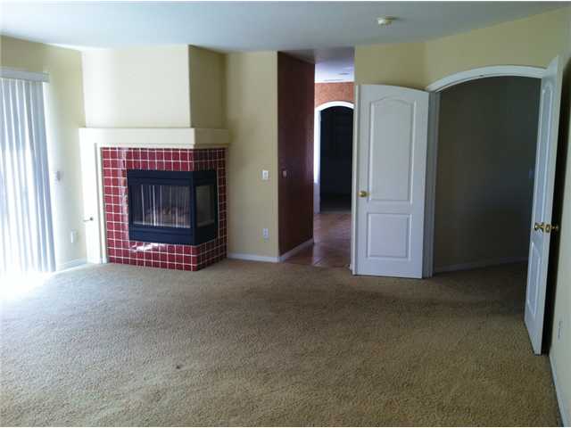 407 Lexington Cir, Oceanside, CA 92057 photo 4