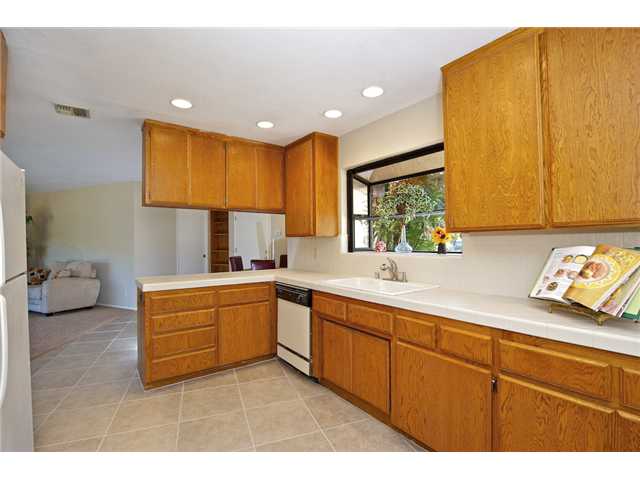 1252 Starview Dr, Vista, CA 92084 photo 15
