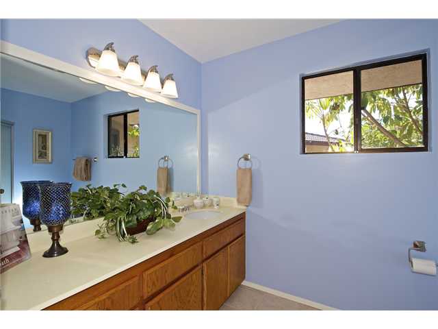 1252 Starview Dr, Vista, CA 92084 photo 24