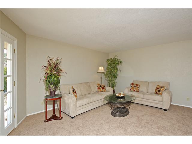 1252 Starview Dr, Vista, CA 92084 photo 11