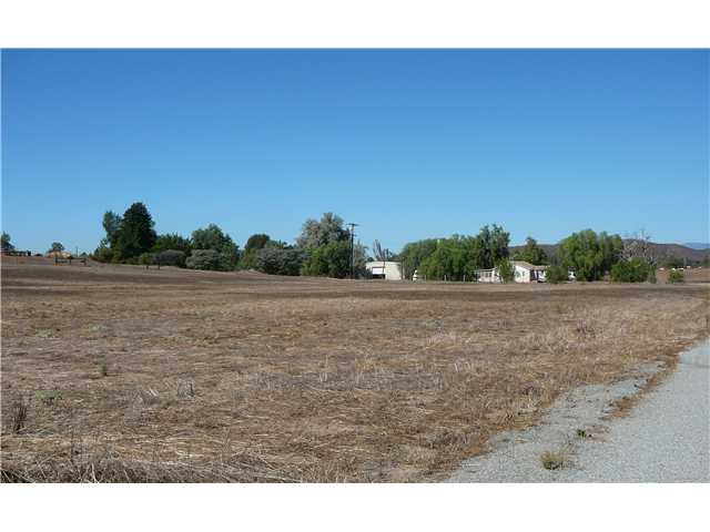 1217 Harper Rd, Ramona, CA 92065 photo 2