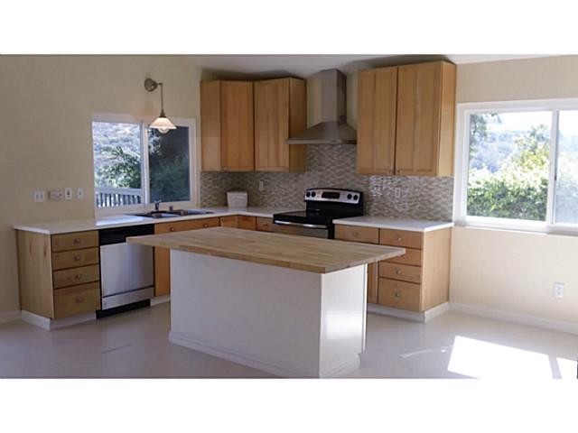 7533 Clear Sky Rd, San Diego, CA 92120 photo 4