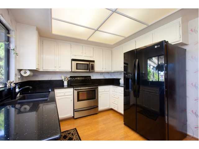 1995 Lemonwood Ln, Vista, CA 92081 photo 5