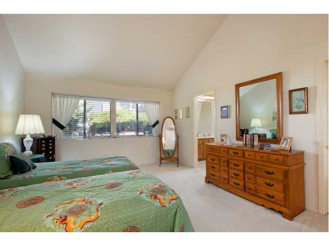 1995 Lemonwood Ln, Vista, CA 92081 photo 11
