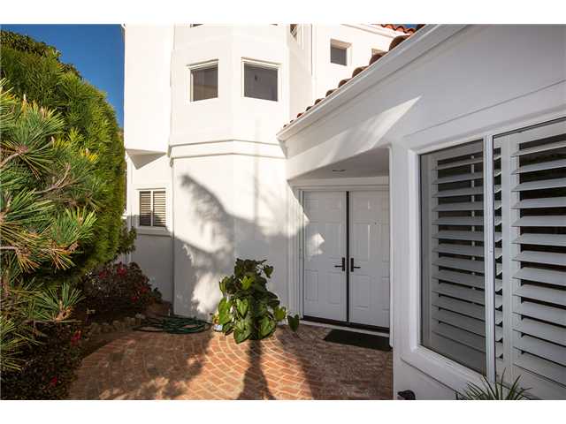 4956 Lerkas Way, Oceanside, CA 92056 photo 2