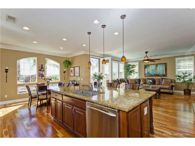 7361 Corte Tomillo, Carlsbad, CA 92009 photo 8