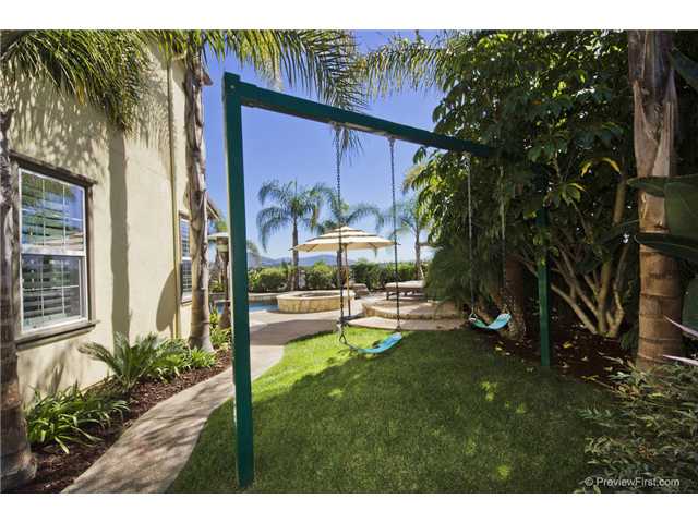 7361 Corte Tomillo, Carlsbad, CA 92009 photo 16