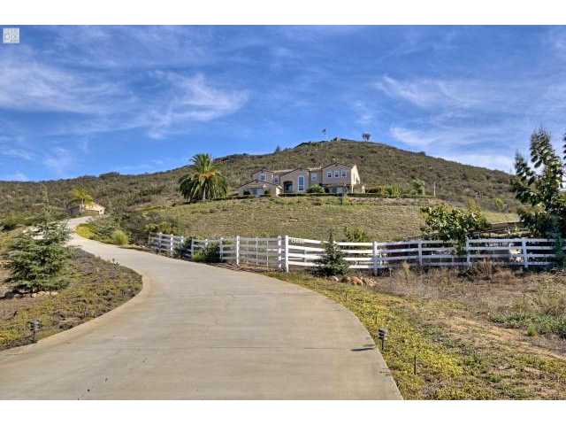 15651 Blue Crystal Trl, Poway, CA 92064 photo 2