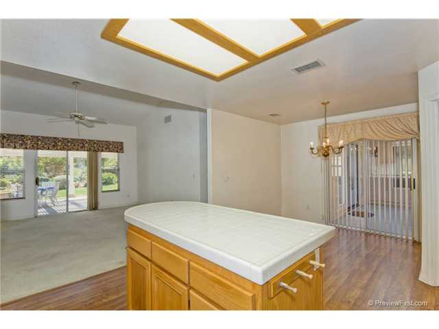 39 Trinity St, Oceanside, CA 92057 photo 7