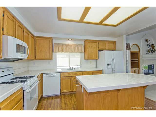 39 Trinity St, Oceanside, CA 92057 photo 6