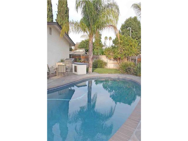 8455 Carlton Oaks Dr, Santee, CA 92071 photo 19