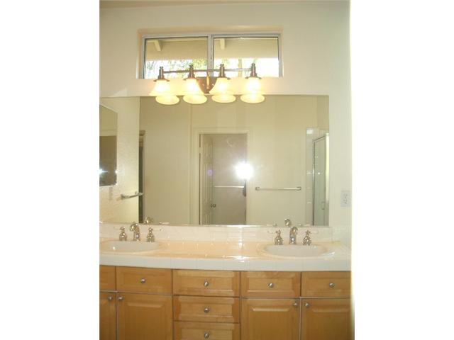3258 Via Ribera, Escondido, CA 92029 photo 8