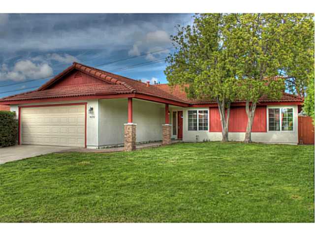 4692 Lofty Grove Dr, Oceanside, CA 92056 photo 1