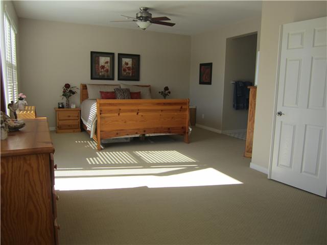640 Braemar Ter, Fallbrook, CA 92028 photo 12