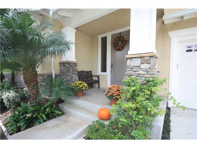 6957 Waters End Dr, Carlsbad, CA 92011 photo 2