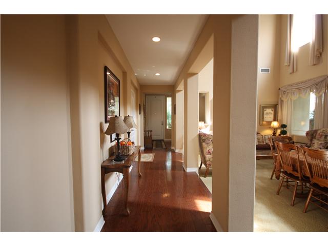 6957 Waters End Dr, Carlsbad, CA 92011 photo 3