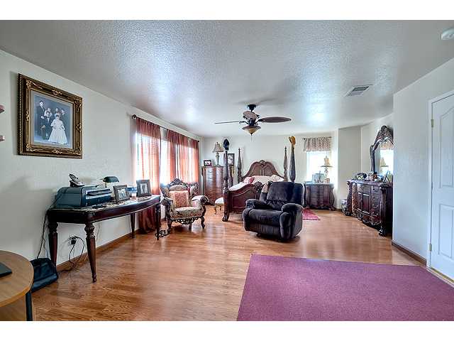 290 Spring Canyon Way, Oceanside, CA 92057 photo 9