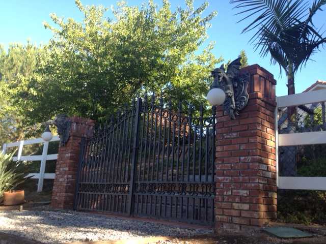 2193 Twisted Oak Ln, Alpine, CA 91901 photo 3