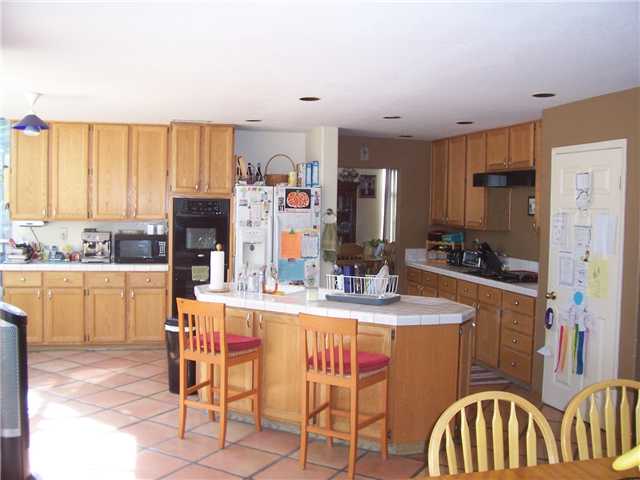 1190 Masterpiece Dr, Oceanside, CA 92057 photo 2
