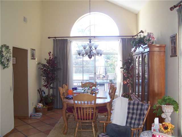 1190 Masterpiece Dr, Oceanside, CA 92057 photo 5