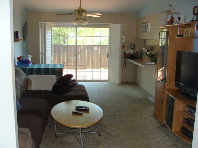 2421 Fairhurst Pl, Spring Valley, CA 91977 photo 5
