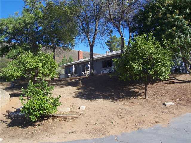 617 Anderson Rd, Alpine, CA 91901 photo 1